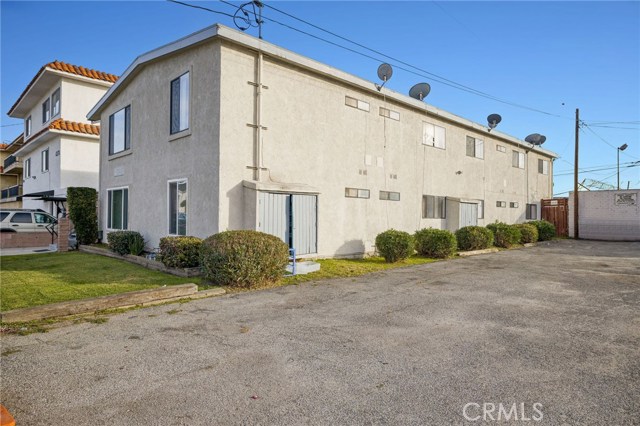  Income Home for Sale in Hawthorne, California