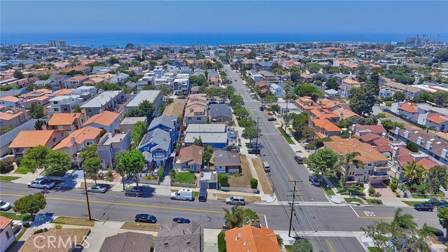 201 Juanita Avenue, Redondo Beach, California 90277, 2 Bedrooms Bedrooms, ,1 BathroomBathrooms,Residential,Sold,Juanita,OC17151838