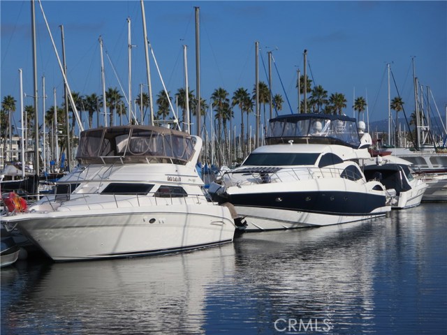 828 Lucia Avenue, Redondo Beach, California 90277, 3 Bedrooms Bedrooms, ,2 BathroomsBathrooms,Residential,Sold,Lucia,PV18117040