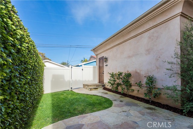 414 Maria Avenue, Redondo Beach, California 90277, 5 Bedrooms Bedrooms, ,4 BathroomsBathrooms,Residential,Sold,Maria,SB19086288