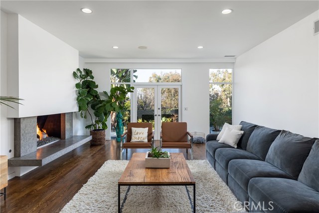 2404 Laurel Avenue, Manhattan Beach, California 90266, 5 Bedrooms Bedrooms, ,4 BathroomsBathrooms,Residential,Sold,Laurel,SB20035806