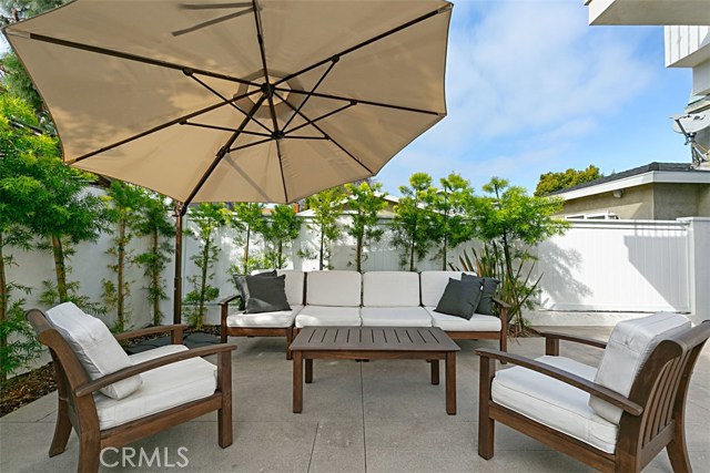1934 Robinson Street, Redondo Beach, California 90278, 5 Bedrooms Bedrooms, ,4 BathroomsBathrooms,Residential,Sold,Robinson,OC19044344
