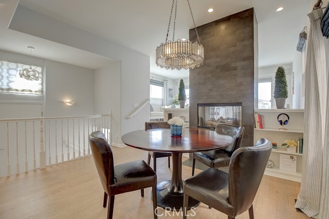 1124 1st Street, Hermosa Beach, California 90254, 4 Bedrooms Bedrooms, ,3 BathroomsBathrooms,Residential,Sold,1st,SB20124705