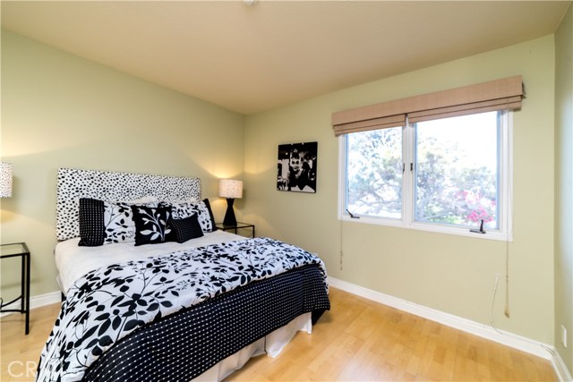 110 Guadalupe Avenue, Redondo Beach, California 90277, 3 Bedrooms Bedrooms, ,3 BathroomsBathrooms,Residential,Sold,Guadalupe,SB18068186