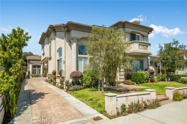 2409 Ruhland Avenue, Redondo Beach, California 90278, 4 Bedrooms Bedrooms, ,3 BathroomsBathrooms,Residential,Sold,Ruhland,SB21055700