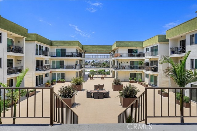 1600 Ardmore Avenue, Hermosa Beach, California 90254, 2 Bedrooms Bedrooms, ,2 BathroomsBathrooms,Residential,Sold,Ardmore,SB21134879