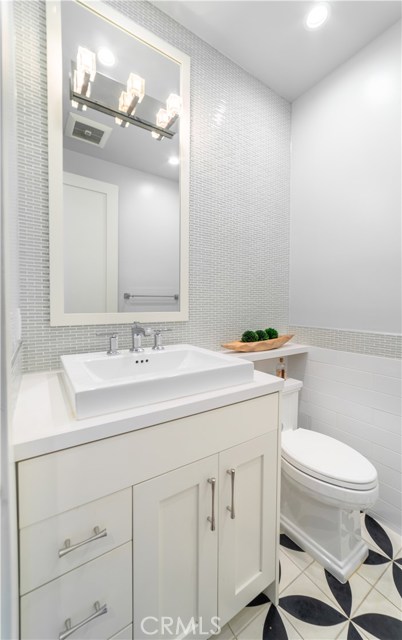 1416 18th Street, Manhattan Beach, California 90266, 5 Bedrooms Bedrooms, ,4 BathroomsBathrooms,Residential,Sold,18th,SB20173310