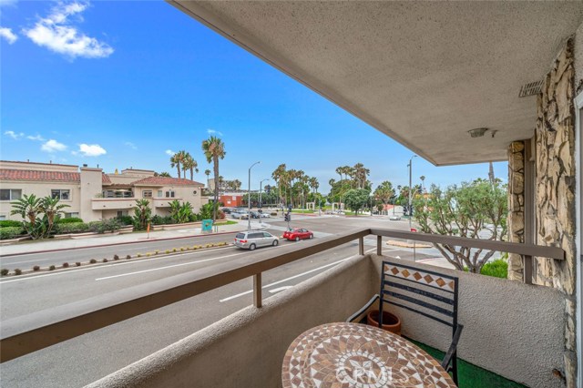 230 Catalina Avenue, Redondo Beach, California 90277, 2 Bedrooms Bedrooms, ,2 BathroomsBathrooms,Residential,Sold,Catalina,OC19186347