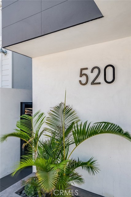 520 13th Street, Manhattan Beach, California 90266, 4 Bedrooms Bedrooms, ,4 BathroomsBathrooms,Residential,Sold,13th,SB20198748