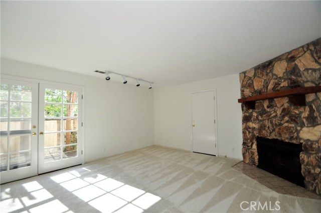 2404 Huntington Lane, Redondo Beach, California 90278, 3 Bedrooms Bedrooms, ,2 BathroomsBathrooms,Residential,Sold,Huntington Lane,SB18166287