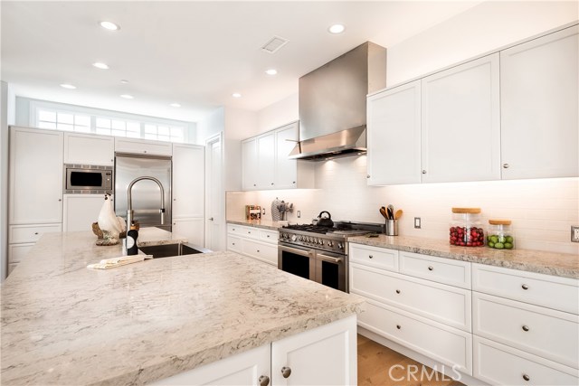 1900 Lynngrove Drive, Manhattan Beach, California 90266, 5 Bedrooms Bedrooms, ,2 BathroomsBathrooms,Residential,Sold,Lynngrove,SB19050815