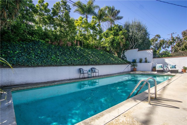 149 Vista Del Parque, Redondo Beach, California 90277, 4 Bedrooms Bedrooms, ,1 BathroomBathrooms,Residential,Sold,Vista Del Parque,PV19039225