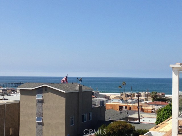 1820 Manhattan Avenue, Hermosa Beach, California 90254, 2 Bedrooms Bedrooms, ,2 BathroomsBathrooms,Residential,Sold,Manhattan,PW17126812