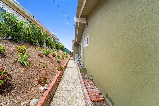 5024 Elmdale Drive, Rolling Hills Estates, California 90274, 4 Bedrooms Bedrooms, ,2 BathroomsBathrooms,Residential,Sold,Elmdale,SB20127601