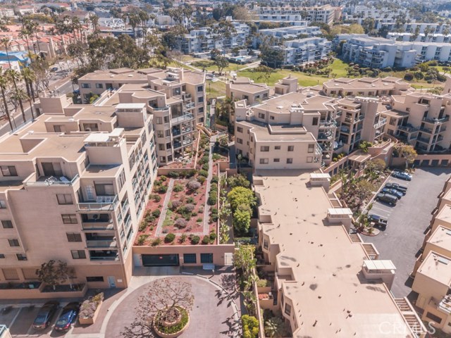 120 The Village, Redondo Beach, California 90277, 1 Bedroom Bedrooms, ,1 BathroomBathrooms,Residential,Sold,The Village,SW18052490