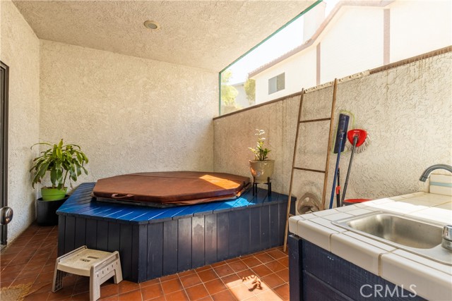 1916 Carnegie Lane, Redondo Beach, California 90278, 3 Bedrooms Bedrooms, ,2 BathroomsBathrooms,Residential,Sold,Carnegie,SB21008492