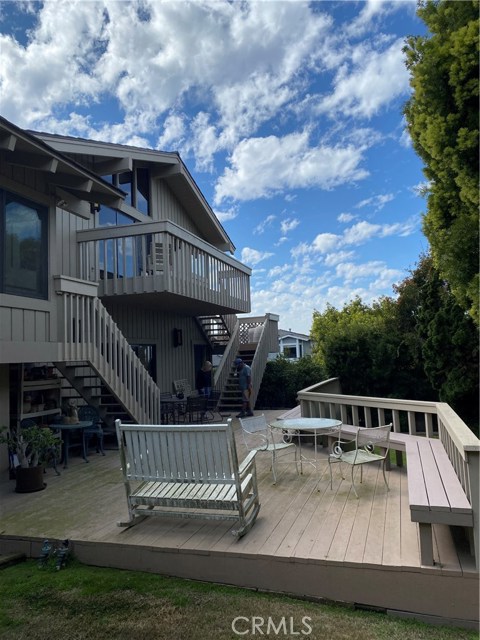 815 1st Street, Manhattan Beach, California 90266, 4 Bedrooms Bedrooms, ,3 BathroomsBathrooms,Residential,Sold,1st,SB20096904