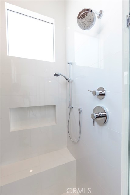 521 Gertruda, Redondo Beach, California 90277, 3 Bedrooms Bedrooms, ,4 BathroomsBathrooms,Residential,Sold,Gertruda,PV17183472