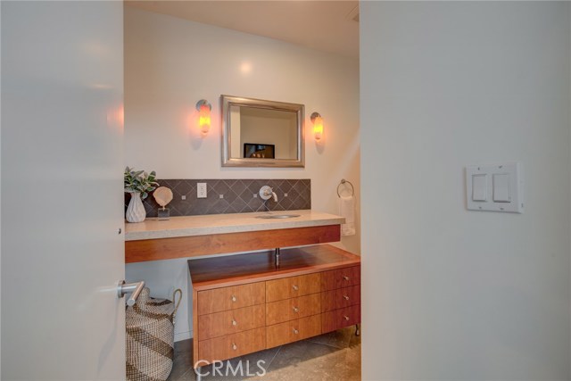 2400 Palm Avenue, Manhattan Beach, California 90266, 4 Bedrooms Bedrooms, ,4 BathroomsBathrooms,Residential,Sold,Palm,SB20055026