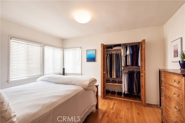 420 3rd Street, Manhattan Beach, California 90266, 2 Bedrooms Bedrooms, ,2 BathroomsBathrooms,Residential,Sold,3rd,SB19171660