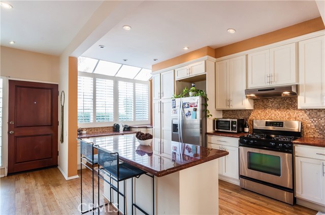 501 Herondo Street, Hermosa Beach, California 90254, 3 Bedrooms Bedrooms, ,2 BathroomsBathrooms,Residential,Sold,Herondo,SB18003638