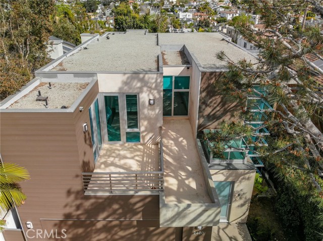 2400 Palm Avenue, Manhattan Beach, California 90266, 4 Bedrooms Bedrooms, ,4 BathroomsBathrooms,Residential,Sold,Palm,SB20055026