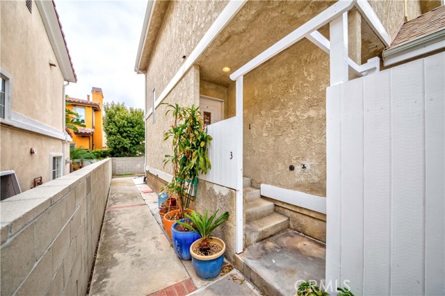 2721 Rockefeller Lane, Redondo Beach, California 90278, 3 Bedrooms Bedrooms, ,1 BathroomBathrooms,Residential,Sold,Rockefeller,SB21048049