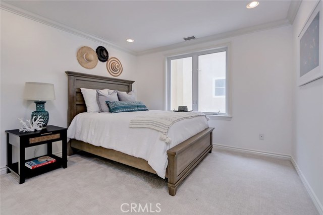 449 26th Street, Manhattan Beach, California 90266, 5 Bedrooms Bedrooms, ,4 BathroomsBathrooms,Residential,Sold,26th,SB20164574