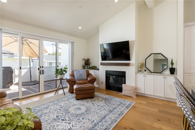 2505 Grant Avenue, Redondo Beach, California 90278, 4 Bedrooms Bedrooms, ,3 BathroomsBathrooms,Residential,Sold,Grant,SB20051455