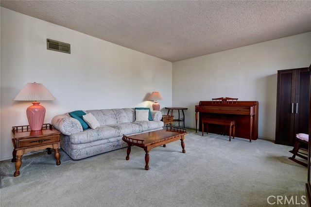 1910 Spreckels Lane, Redondo Beach, California 90278, 4 Bedrooms Bedrooms, ,2 BathroomsBathrooms,Residential,Sold,Spreckels,SB18237055