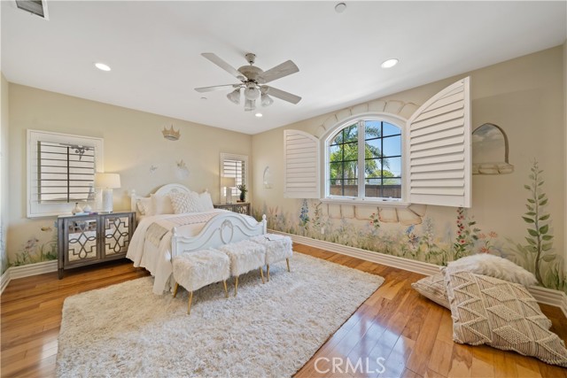712 Sapphire Street, Redondo Beach, California 90277, 5 Bedrooms Bedrooms, ,3 BathroomsBathrooms,Residential,Sold,Sapphire,SB21110683
