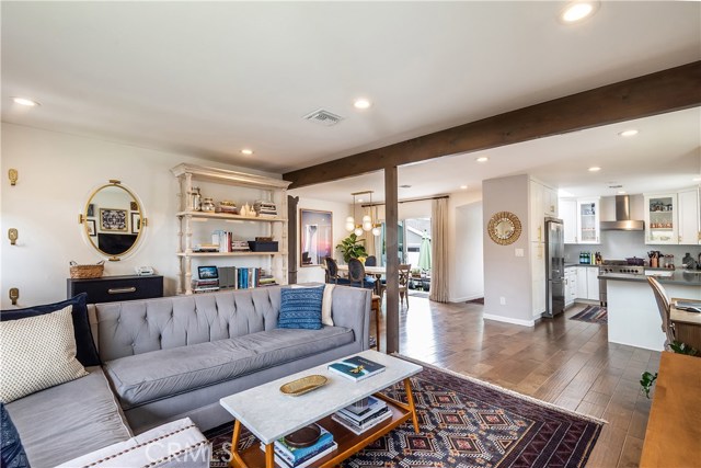 2200 Wendy Way, Manhattan Beach, California 90266, 4 Bedrooms Bedrooms, ,2 BathroomsBathrooms,Residential,Sold,Wendy,SB19107954