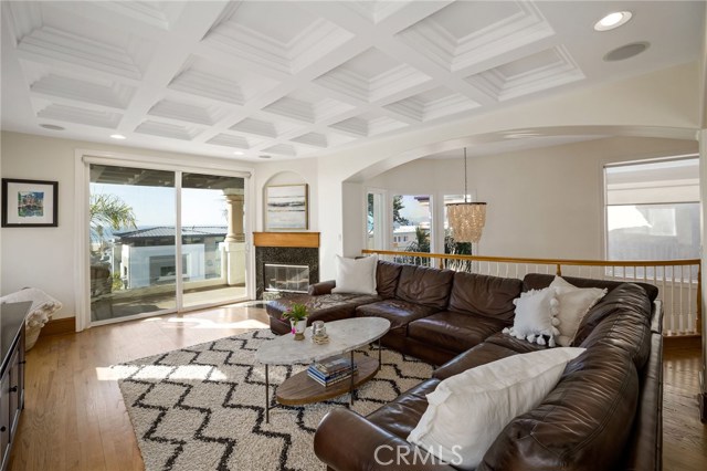 1656 Manhattan Avenue, Hermosa Beach, California 90254, 4 Bedrooms Bedrooms, ,3 BathroomsBathrooms,Residential,Sold,Manhattan,SB21001680