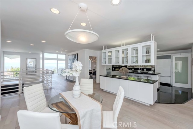937 Via Del Monte, Palos Verdes Estates, California 90274, 3 Bedrooms Bedrooms, ,1 BathroomBathrooms,Residential,Sold,Via Del Monte,SB20074372