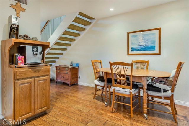 Dining Area Dining Area