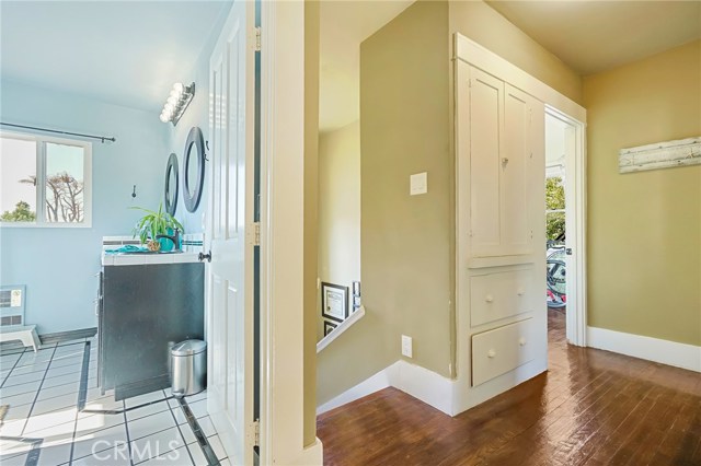 528 Garnet Street, Redondo Beach, California 90277, 4 Bedrooms Bedrooms, ,1 BathroomBathrooms,Residential,Sold,Garnet,PV19254861