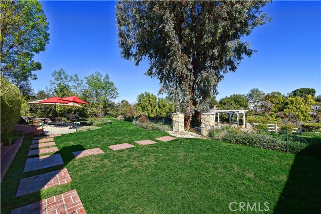 52 Strawberry Lane, Rolling Hills Estates, California 90274, 4 Bedrooms Bedrooms, ,2 BathroomsBathrooms,Residential,Sold,Strawberry,PV21045294