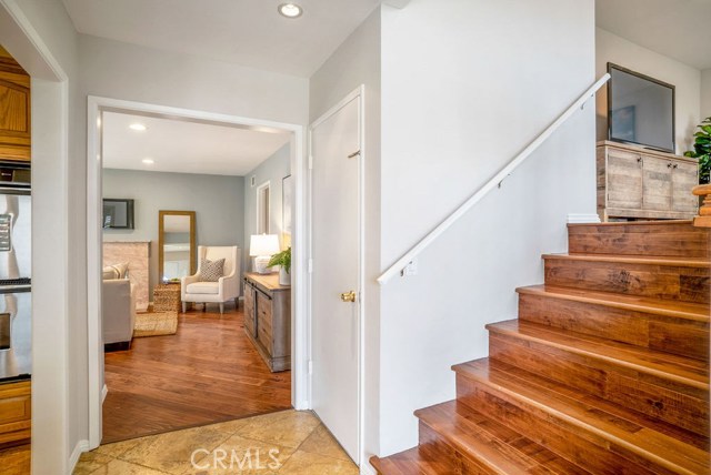 1902 Spreckels Lane, Redondo Beach, California 90278, 3 Bedrooms Bedrooms, ,2 BathroomsBathrooms,Residential,Sold,Spreckels,SB19180441