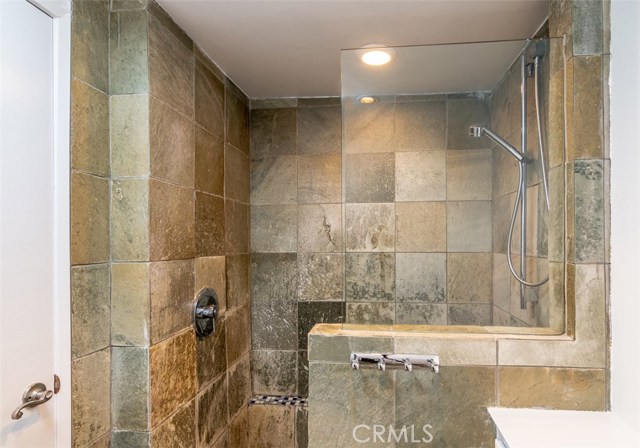 2322 Palos Verdes Drive, Palos Verdes Estates, California 90274, 2 Bedrooms Bedrooms, ,Residential,Sold,Palos Verdes,PV18187969