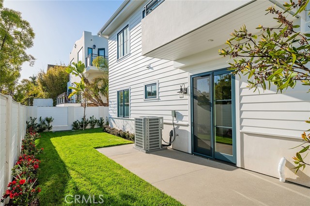 1920 Gates Ave, Redondo Beach, California 90278, 4 Bedrooms Bedrooms, ,4 BathroomsBathrooms,Residential,Sold,Gates Ave,SB21054568