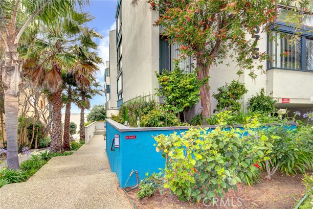 575 Esplanade, Redondo Beach, California 90277, 2 Bedrooms Bedrooms, ,2 BathroomsBathrooms,Residential,Sold,Esplanade,SB19136595