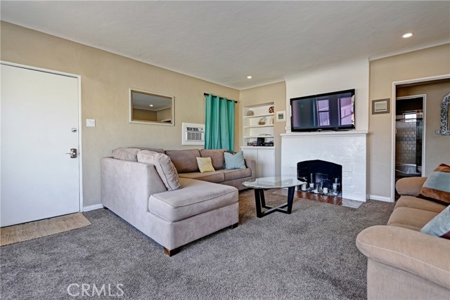 64 15th Court, Hermosa Beach, California 90254, ,Residential Income,Sold,15th,SB18093854