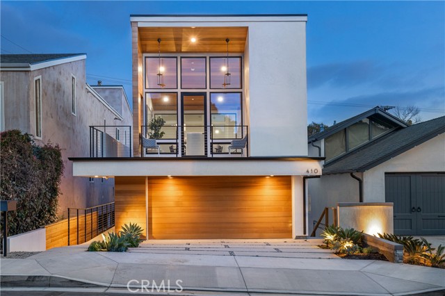 Photo of 410 Iris Avenue, Corona del Mar, CA 92625