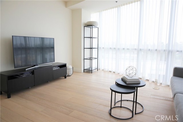 2 Bed Home for Sale in Los Angeles, California