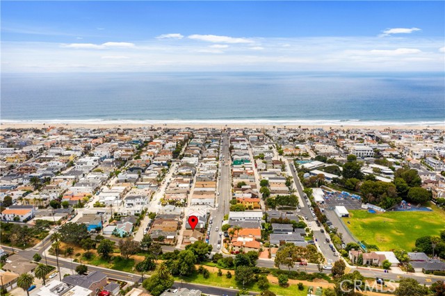 526 Longfellow Avenue, Hermosa Beach, California 90254, 3 Bedrooms Bedrooms, ,2 BathroomsBathrooms,Residential,Sold,Longfellow,SB21135367