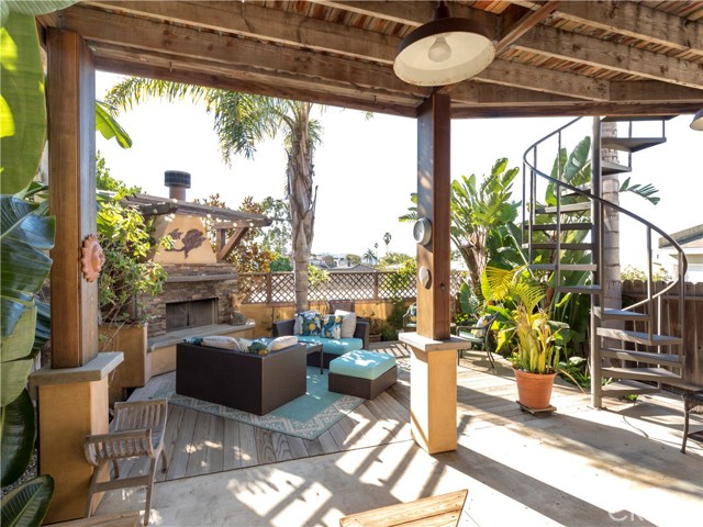 1158 8th Street, Hermosa Beach, California 90254, 3 Bedrooms Bedrooms, ,1 BathroomBathrooms,Residential,Sold,8th,SB20088189