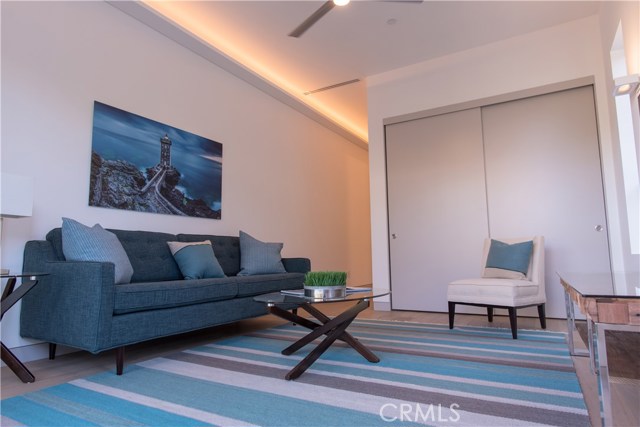 619 Knob Hill Avenue, Redondo Beach, California 90277, 5 Bedrooms Bedrooms, ,3 BathroomsBathrooms,Residential,Sold,Knob Hill,SB18022125