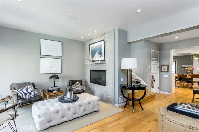 18 5th Street, Hermosa Beach, California 90254, 3 Bedrooms Bedrooms, ,4 BathroomsBathrooms,Residential,Sold,5th,SB18157510