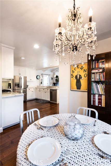 528 Marine Avenue, Manhattan Beach, California 90266, 3 Bedrooms Bedrooms, ,2 BathroomsBathrooms,Residential,Sold,Marine,SB19035532