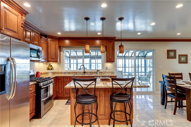 600 Faye Lane, Redondo Beach, California 90277, 5 Bedrooms Bedrooms, ,1 BathroomBathrooms,Residential,Sold,Faye,SB19183101